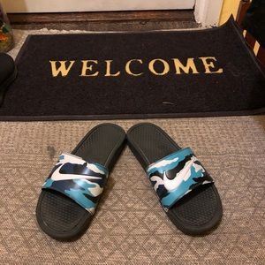 Nike slides